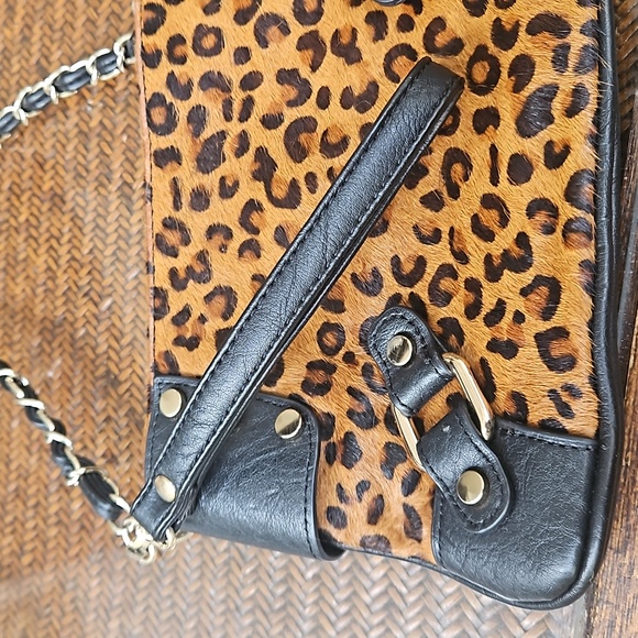 Cache' wristlet/purse - Picture 3 of 8